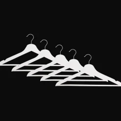 Houten kledinghangers